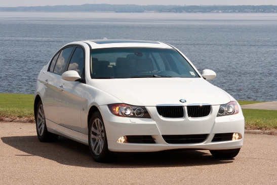 BMW 3-Series dính lỗi túi khí